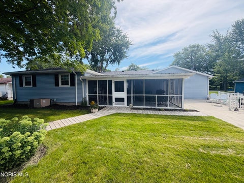 Tiny photo for 19487 County Rd 1048, Defiance, OH 43512 (MLS # 10012575)