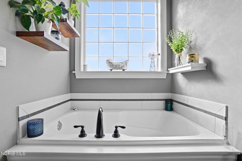 Tiny photo for 4598 Sunny Creek Lane, Sylvania, OH 43560 (MLS # 10004504)