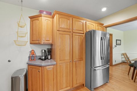 Tiny photo for 609 Lincolnshire Lane, Findlay, OH 45840 (MLS # 10000064)