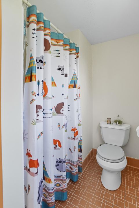 Tiny photo for 609 Lincolnshire Lane, Findlay, OH 45840 (MLS # 10000064)