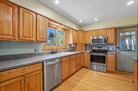 Tiny photo for 609 Lincolnshire Lane, Findlay, OH 45840 (MLS # 10000064)