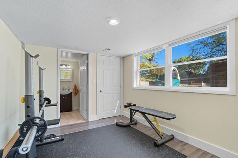 Tiny photo for 609 Lincolnshire Lane, Findlay, OH 45840 (MLS # 10000064)