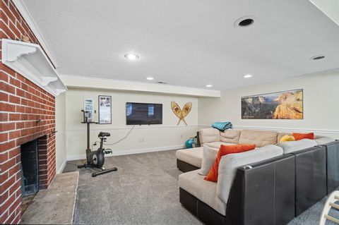 Tiny photo for 609 Lincolnshire Lane, Findlay, OH 45840 (MLS # 10000064)