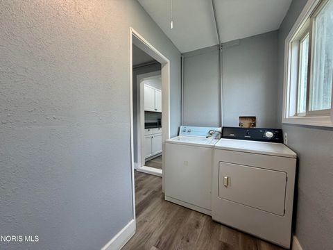 Tiny photo for 1643 Longwood Drive, Toledo, OH 43615 (MLS # 10007198)