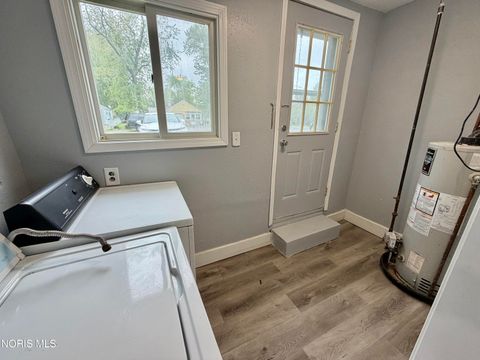 Tiny photo for 1643 Longwood Drive, Toledo, OH 43615 (MLS # 10007198)