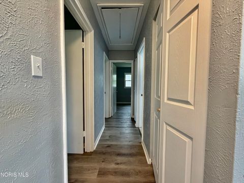 Tiny photo for 1643 Longwood Drive, Toledo, OH 43615 (MLS # 10007198)