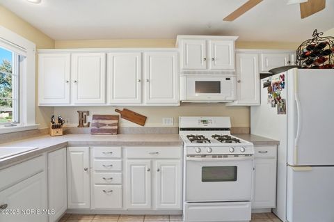 Tiny photo for 3121 Gracewood Road, Toledo, OH 43613 (MLS # 10000398)