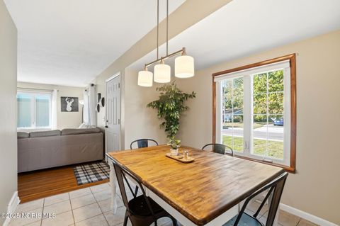 Tiny photo for 3121 Gracewood Road, Toledo, OH 43613 (MLS # 10000398)