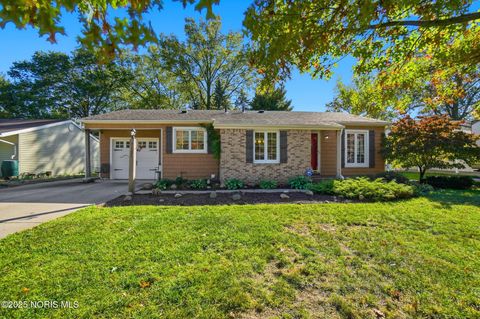 Photo of 3121 Gracewood Road, Toledo, OH 43613 (MLS # 10000398)