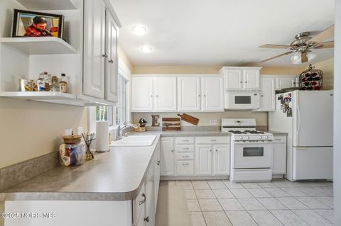 Tiny photo for 3121 Gracewood Road, Toledo, OH 43613 (MLS # 10000398)
