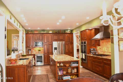 Tiny photo for 4536 Dovewood Lane, Sylvania, OH 43560 (MLS # 10007471)