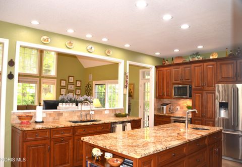 Tiny photo for 4536 Dovewood Lane, Sylvania, OH 43560 (MLS # 10007471)