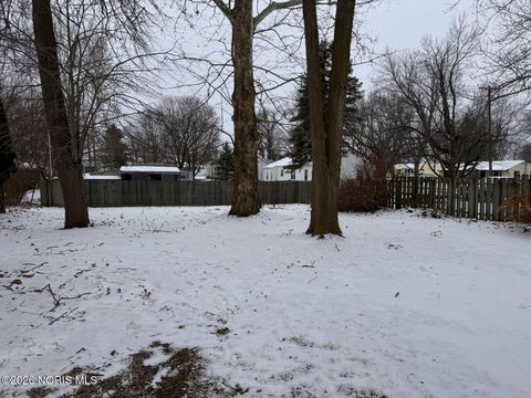 Tiny photo for 611 W Jackson Street, West Unity, OH 43570 (MLS # 10005932)