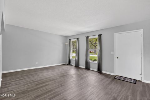 Tiny photo for 6715 Garden Road, Maumee, OH 43537 (MLS # 10007407)