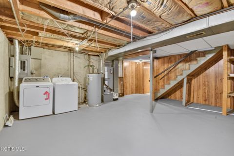 Tiny photo for 6715 Garden Road, Maumee, OH 43537 (MLS # 10007407)