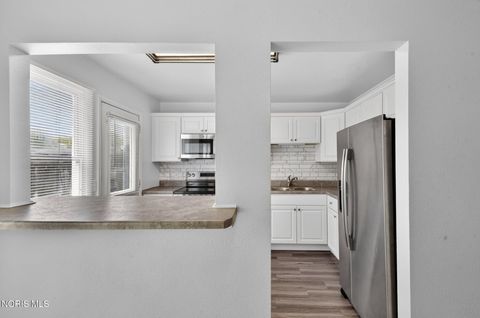 Tiny photo for 6715 Garden Road, Maumee, OH 43537 (MLS # 10007407)