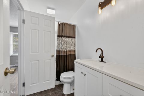 Tiny photo for 6715 Garden Road, Maumee, OH 43537 (MLS # 10007407)