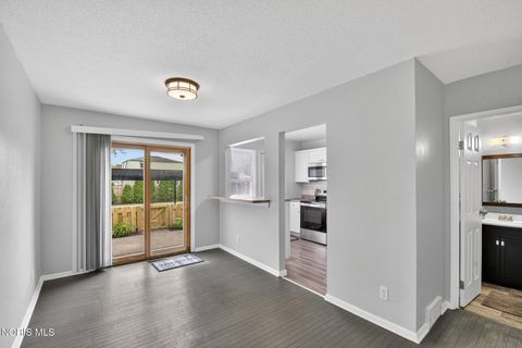 Tiny photo for 6715 Garden Road, Maumee, OH 43537 (MLS # 10007407)