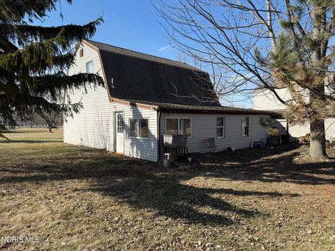 Tiny photo for 8246 Cedar Point Road, Oregon, OH 43616 (MLS # 10004468)