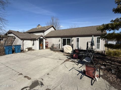 Tiny photo for 8246 Cedar Point Road, Oregon, OH 43616 (MLS # 10004468)