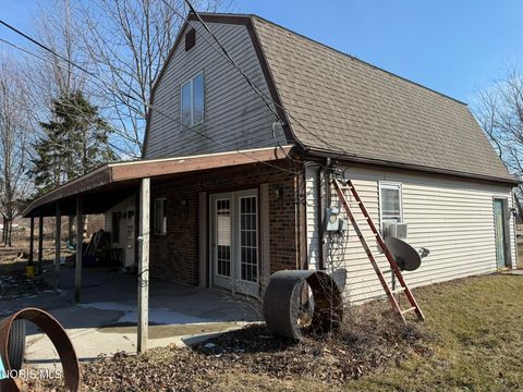 Tiny photo for 8246 Cedar Point Road, Oregon, OH 43616 (MLS # 10004468)