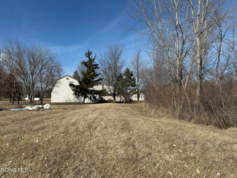 Tiny photo for 8246 Cedar Point Road, Oregon, OH 43616 (MLS # 10004468)