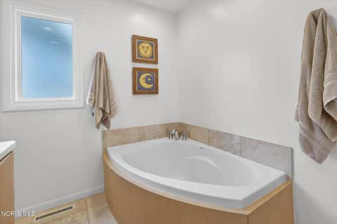 Tiny photo for 2707 Rexton Ridge Circle, Toledo, OH 43617 (MLS # 10009106)
