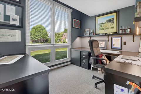 Tiny photo for 2707 Rexton Ridge Circle, Toledo, OH 43617 (MLS # 10009106)