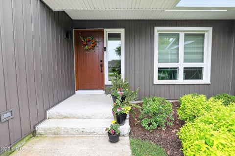 Tiny photo for 2707 Rexton Ridge Circle, Toledo, OH 43617 (MLS # 10009106)