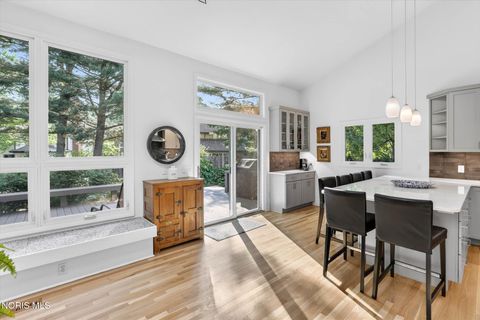 Tiny photo for 2707 Rexton Ridge Circle, Toledo, OH 43617 (MLS # 10009106)