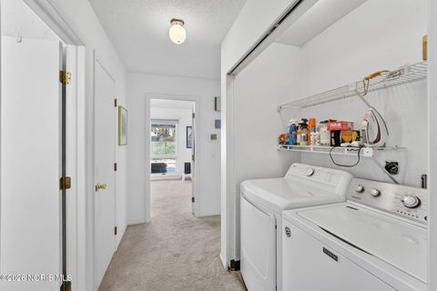 Tiny photo for 111 Civic Drive, Perrysburg, OH 43551 (MLS # 10003400)