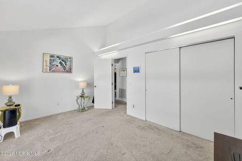 Tiny photo for 111 Civic Drive, Perrysburg, OH 43551 (MLS # 10003400)