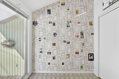 Tiny photo for 111 Civic Drive, Perrysburg, OH 43551 (MLS # 10003400)