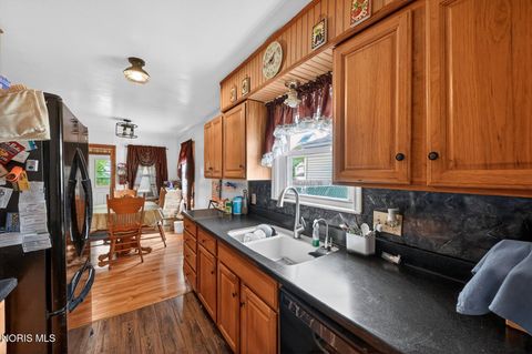 Tiny photo for 1204 Higley Street, Toledo, OH 43612 (MLS # 10007172)