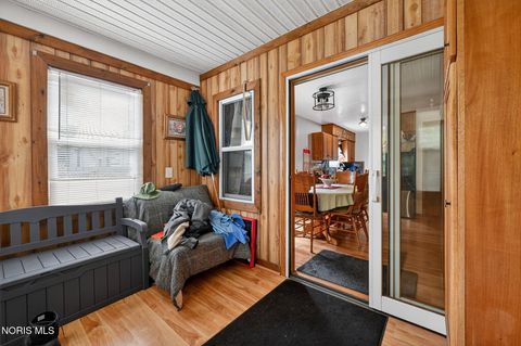 Tiny photo for 1204 Higley Street, Toledo, OH 43612 (MLS # 10007172)