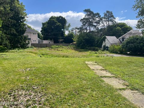 Tiny photo for 2602 River Road, Maumee, OH 43537 (MLS # 10002748)