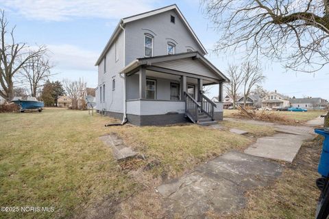Tiny photo for 1518 Buckingham Street, Toledo, OH 43607 (MLS # 10002477)