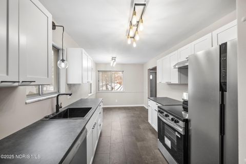 Tiny photo for 1825 Northover Road, Toledo, OH 43613 (MLS # 10002114)