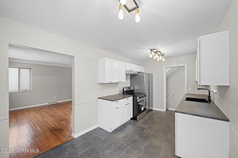 Tiny photo for 1825 Northover Road, Toledo, OH 43613 (MLS # 10002114)