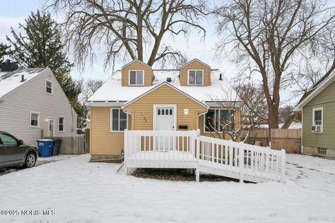 Photo of 1825 Northover Road, Toledo, OH 43613 (MLS # 10002114)