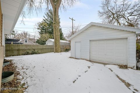 Tiny photo for 1825 Northover Road, Toledo, OH 43613 (MLS # 10002114)