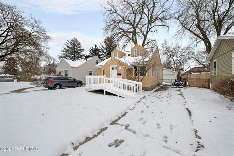 Tiny photo for 1825 Northover Road, Toledo, OH 43613 (MLS # 10002114)