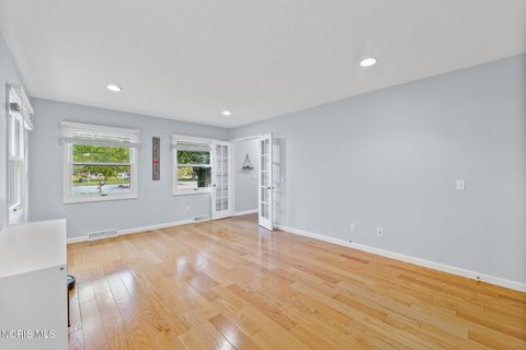 Tiny photo for 441 Canal Court, Waterville, OH 43566 (MLS # 10008381)
