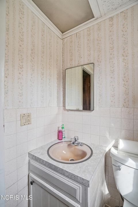 Tiny photo for 7032 County Road 2, Swanton, OH 43558 (MLS # 10005227)