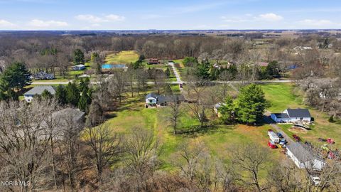 Tiny photo for 7032 County Road 2, Swanton, OH 43558 (MLS # 10005227)