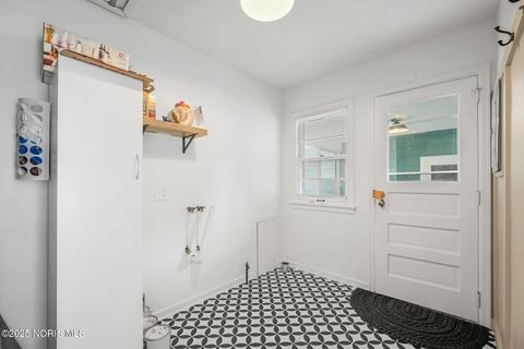 Tiny photo for 2210 Glenview Drive, Maumee, OH 43537 (MLS # 10000988)