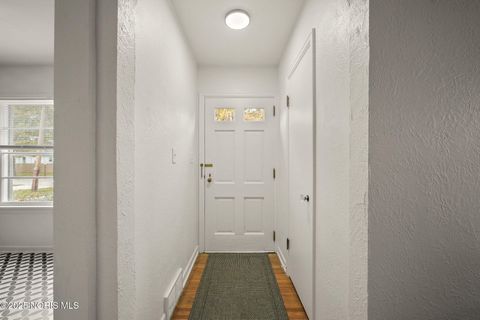 Tiny photo for 2210 Glenview Drive, Maumee, OH 43537 (MLS # 10000988)