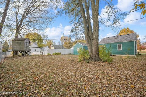 Tiny photo for 2210 Glenview Drive, Maumee, OH 43537 (MLS # 10000988)