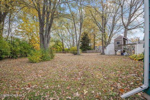 Tiny photo for 2210 Glenview Drive, Maumee, OH 43537 (MLS # 10000988)