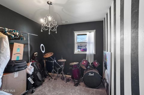 Tiny photo for 3660 W Lincolnshire Boulevard, Toledo, OH 43606 (MLS # 10004606)